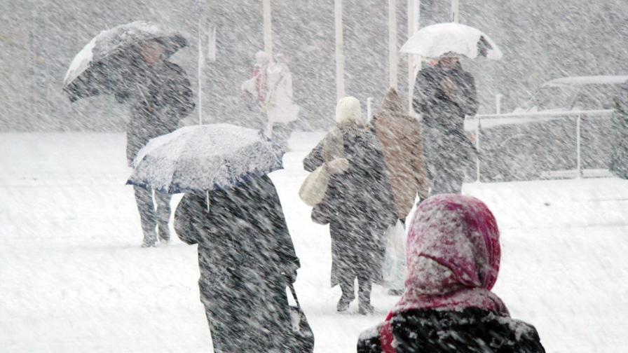 Бяла зима: жълт код за сняг в половин България