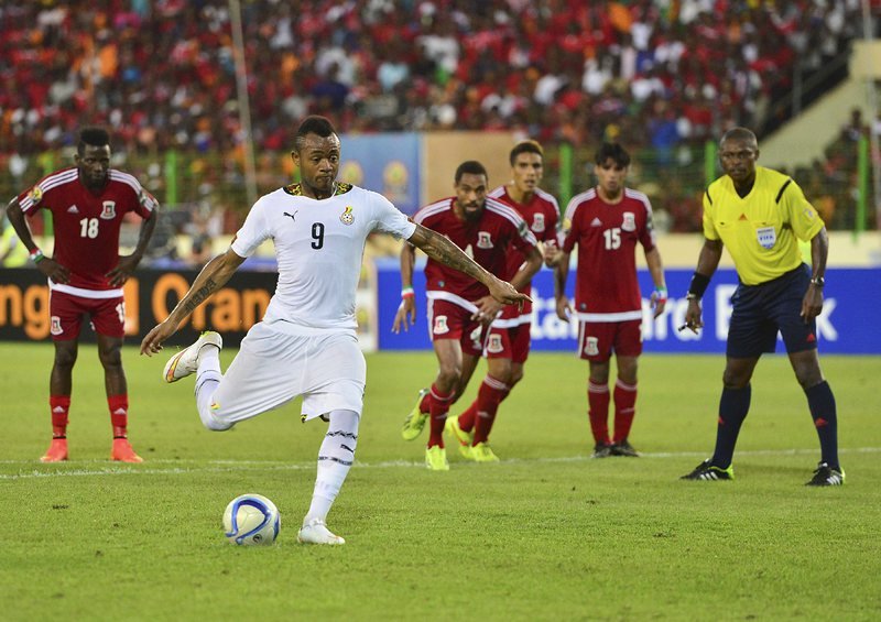 Безредици прекъснаха мача на Гана с Екваториална Гвинея1