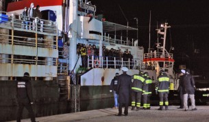 27 мигранти, спасени от Италия, измръзнаха до смърт