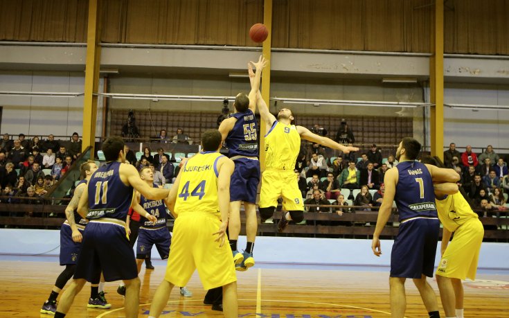 СНИМКИ: Левски сдаде Купата, Ямбол е на полуфинал