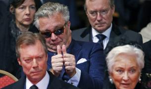 Принц Лоран (с тъмните очила) на погребението кралица Фабиола, вдовицата на крал Бодуен Белгийски