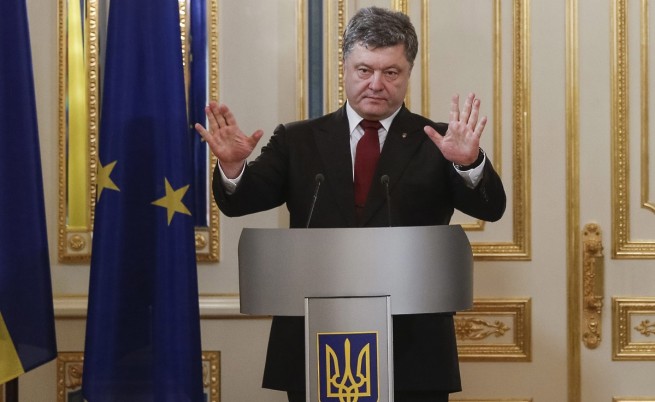 Порошенко: Съветник на Путин е ръководил снайперистите, убили над 100 души в Киев
