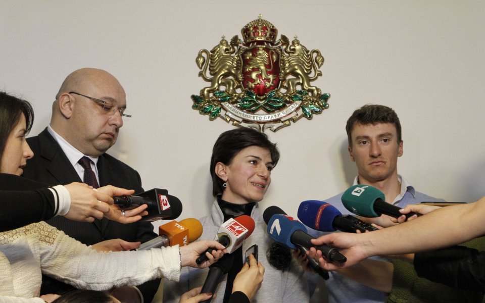 Кралев след срещата си с Дафовска и Анев: Мисля, че имаме положителен резултат