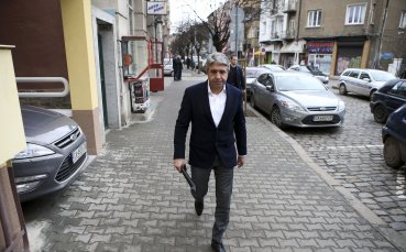 Заседанието на Изпълкома в СНИМКИ