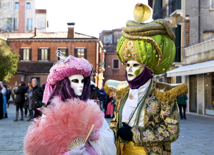 Насладете се на кадри от карнавала с маски във Венеция, Италия - неповторимо събитие, което се провежда в романтичния град всяка година 40 дни преди Великден
