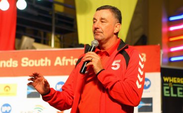 Легенда на Ливърпул снима филм в Страната на баските