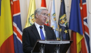 Майкъл Фалън