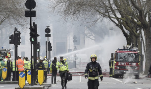 Над 2000 евакуирани заради голям пожар в Лондон