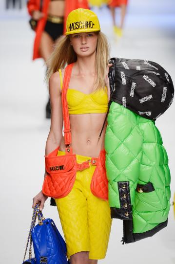 Ревю на Moschino