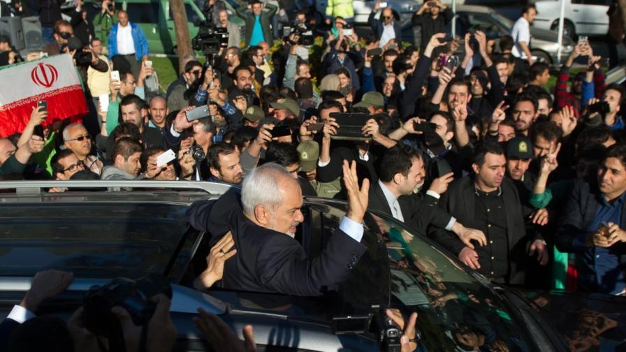 В Иран се радват след споразумението със Запада