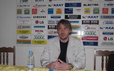 Спортният директор на Ботев Пловдив Адалберт Зафиров коментира реакцията на лидера на