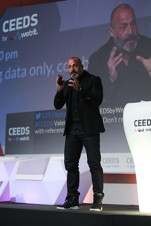 CEEDS е част от глобалните събития Webit, по време на които топ мениджъри от най-иновативните технологични компании в света споделят своя опит и познания в областа на дигиталната трансформация, „големите данни“, маркетинга, рекламата, онлайн търговията и електронните разплащания, образованието, здравеопазването, социалните мрежи и пр.