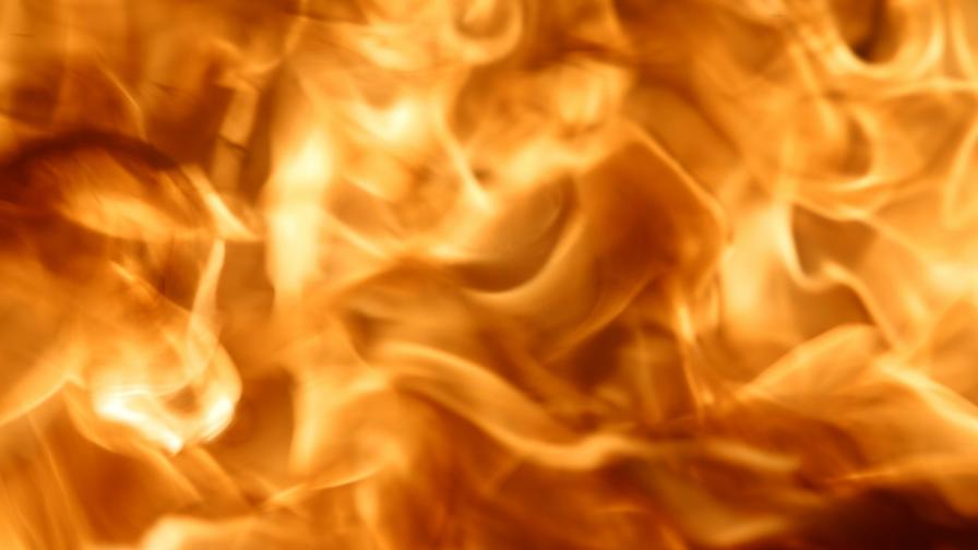 Нов пожар горя в Пловдив