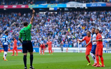 Луис Енрике скастри Жорди Алба за червения картон срещу Еспаньол