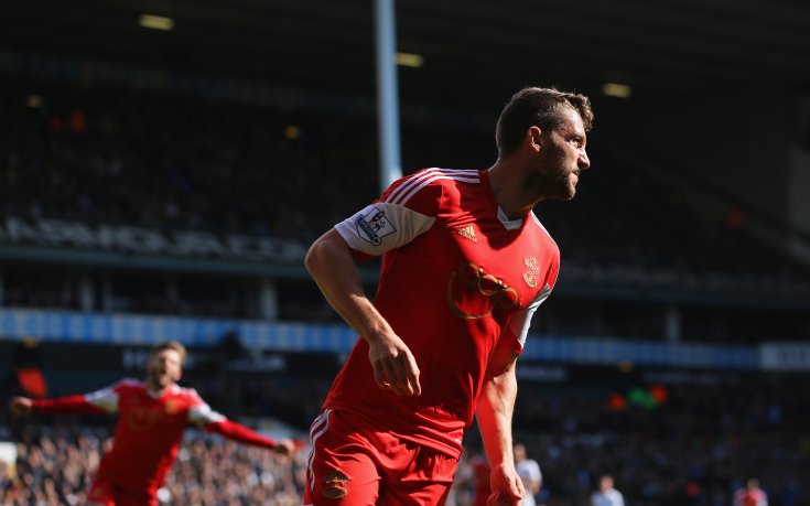 Позабравен английски национал се връща на терена