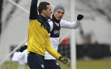 Ханданович може да смени Де Хеа в Юнайтед