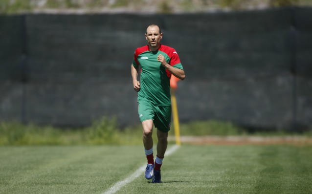 Проблемите които споходиха бившия български национал Мартин Петров отекнаха и