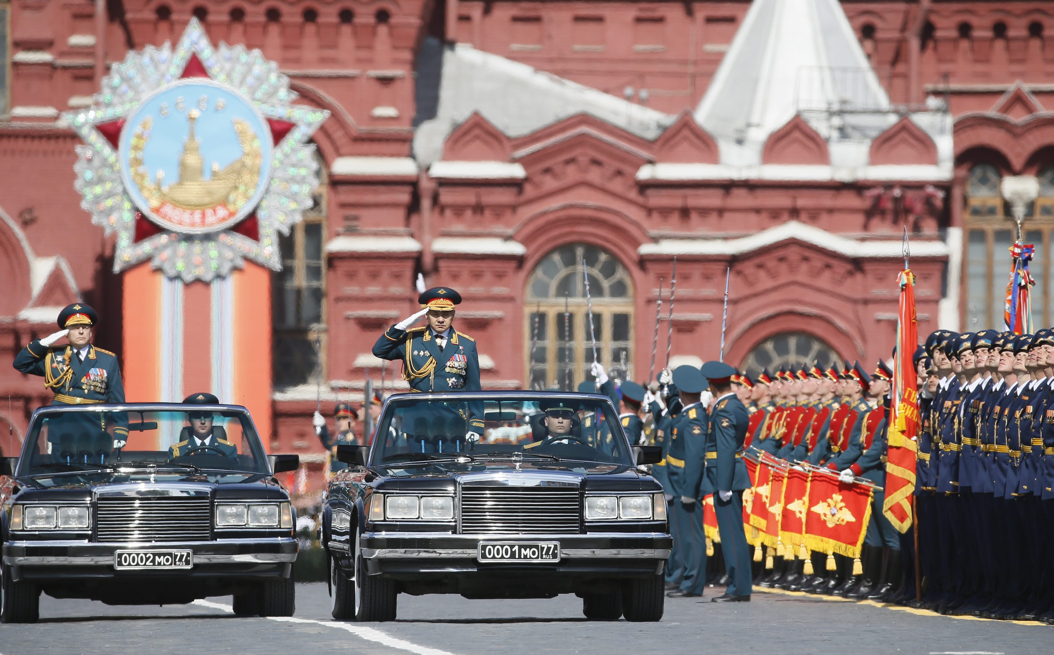 Парадът на Червения площад в Москва
