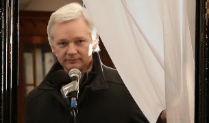 Джулиан Асандж