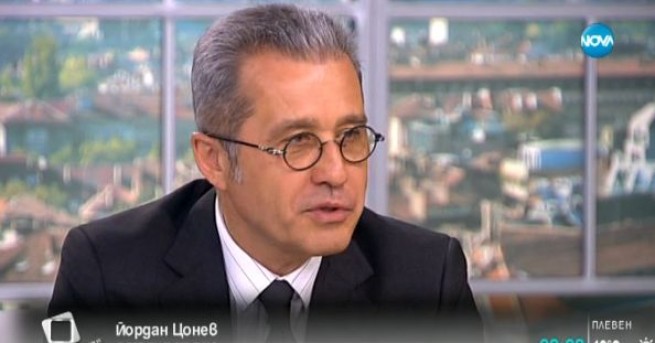 Аз като политик казвам че има свобода на медиите защото