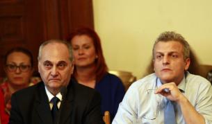 Министър Петър Москов и шефът на НЗОК Глинка Комитов