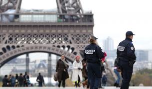 Протест заради джебчии затвори Айфеловата кула