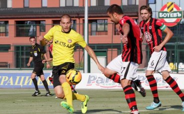 Ботев се раздели с Росен Колев