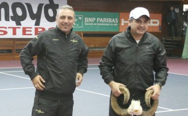 Стоичков пак слага рога на тенисист