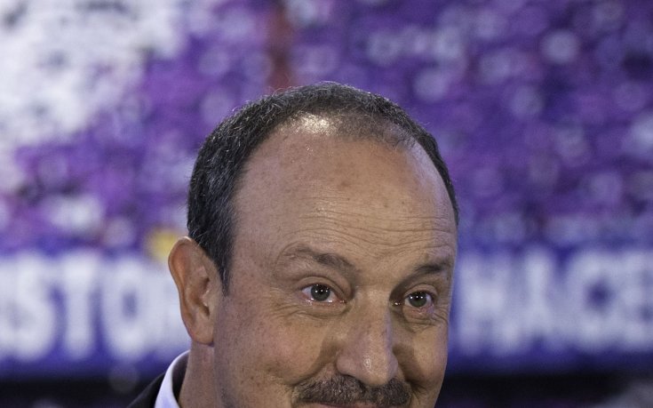 Макар и в почивка, Бенитес не спира да работи