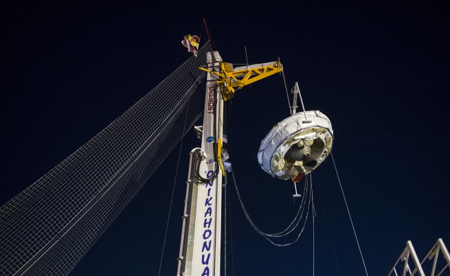 НАСА ще тества най-големия парашут, предназначен за кацане на Марс