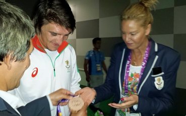 Медалът на Александров се превърна в 