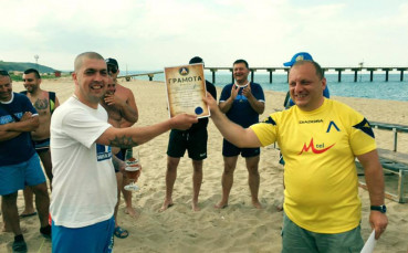 Феновете на Левски проведоха своя летен събор край морето