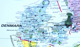 Евакуираха част от летището на Копенхаген заради пакет