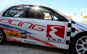 Мартин Чой и Илия Царски станаха учители по безопасно шофиране в EKO Racing School
