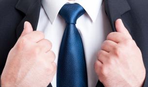 Заради жегите: Британските депутати заседават без сака