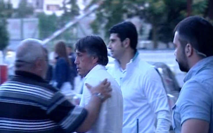Левски подписа с австриец и пожела Венци Христов
