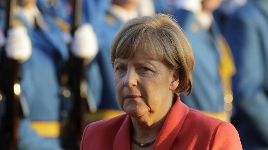 Меркел: ЕС ще помогне на Балканите за бежанците