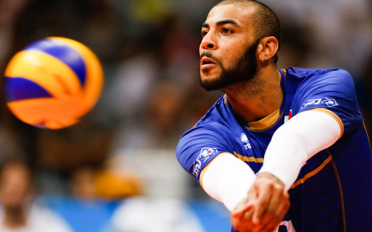 Треньорът на Франция за Нгапет: Няма причина за притеснение