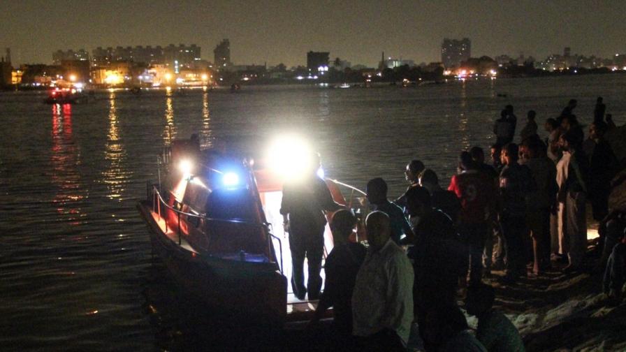 Шлеп и лодка се сблъскаха в Нил, има жертви
