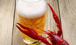 Правят бира с живи омари и морска вода