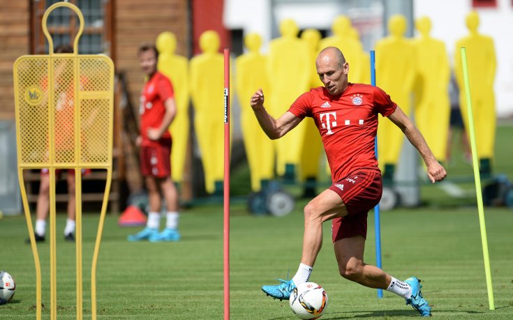 Робен тренира наравно със съотборниците си