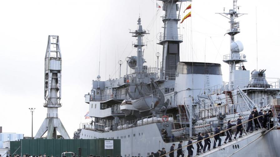 Франция и Русия разтрогнаха договора за корабите „Мистрал“