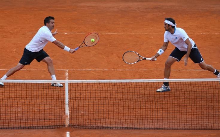 Жестоко наказание за италиански тенисисти за уговаряне на мачове