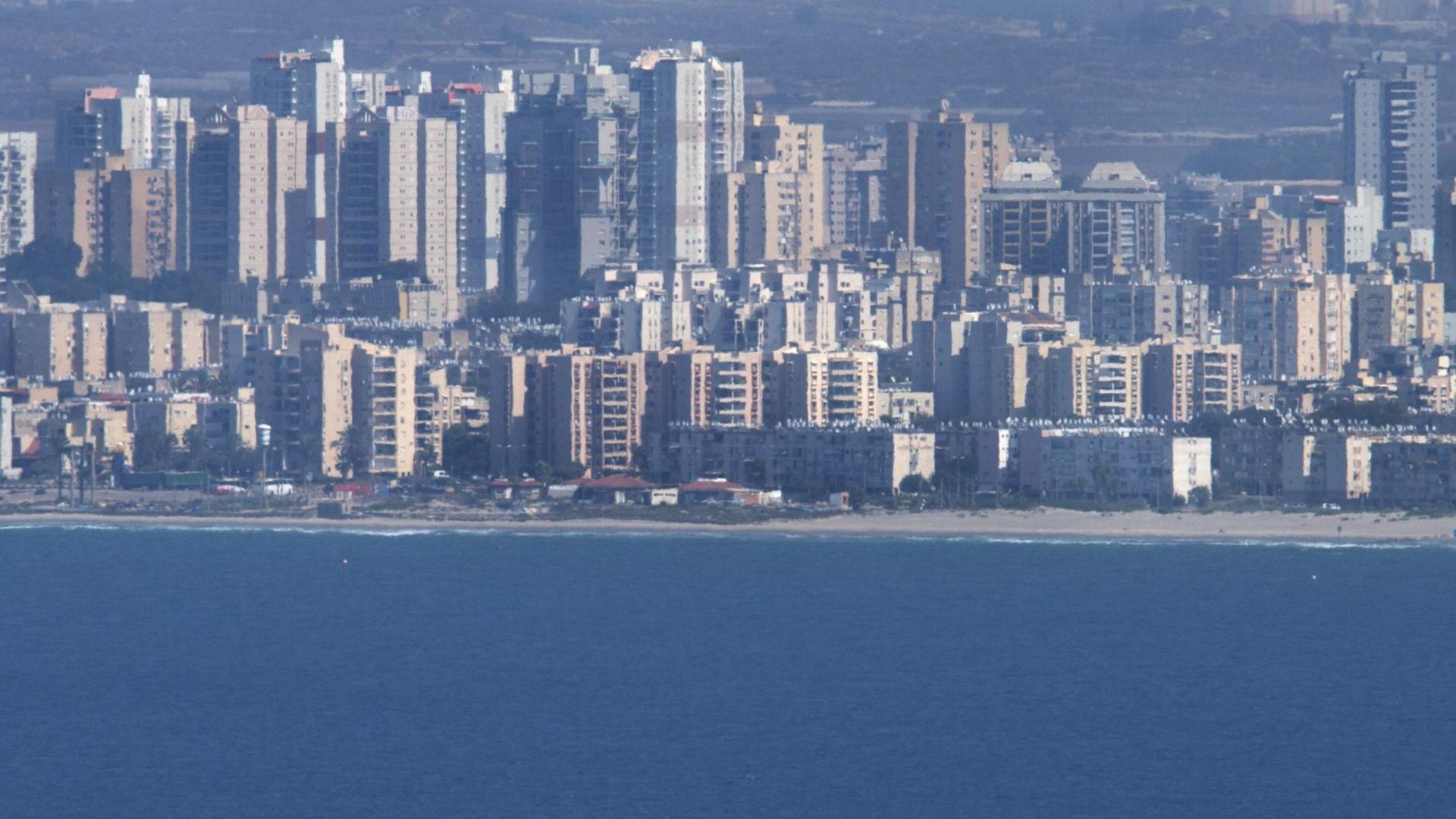 Иран издаде предупреждение за евакуация за жителите на израелския град