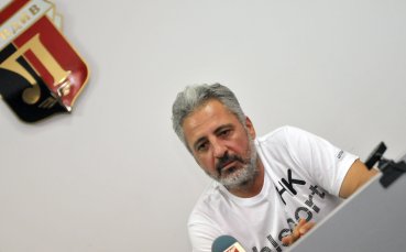 Бащата ще води временно Локо Пловдив