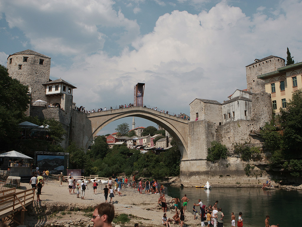 Ден първи от Red Bull Cliff Diving World Series в Мостар /Босна и Херцеговина