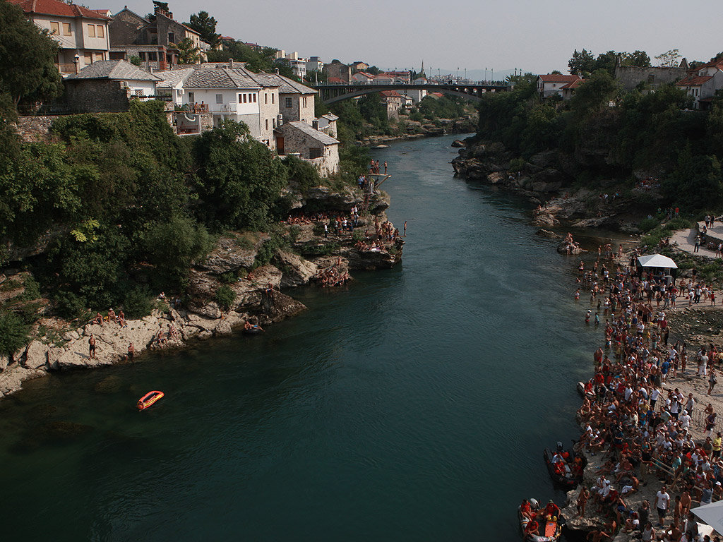 Ден първи от Red Bull Cliff Diving World Series в Мостар /Босна и Херцеговина