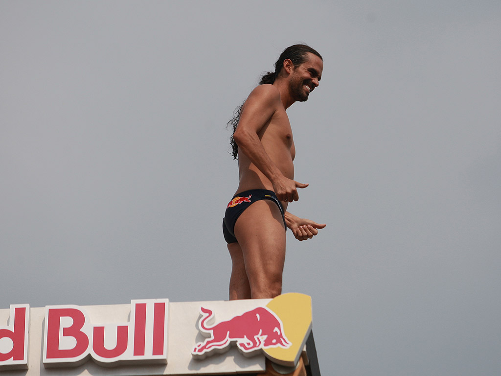 Ден първи от Red Bull Cliff Diving World Series в Мостар /Босна и Херцеговина