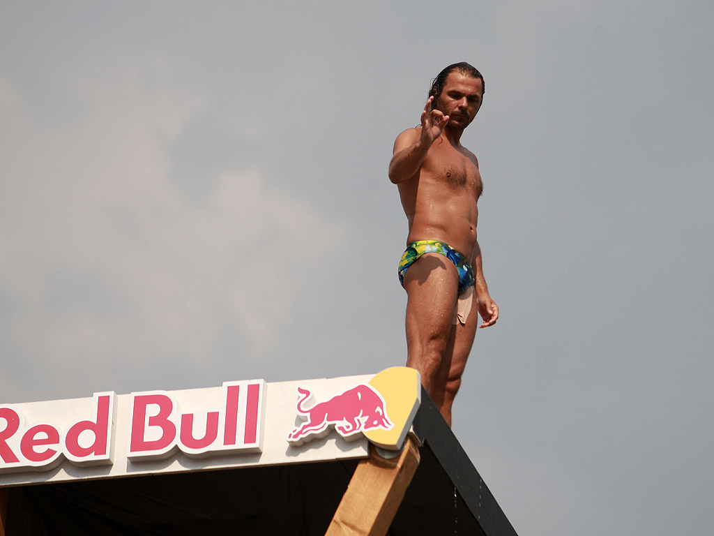 Ден първи от Red Bull Cliff Diving World Series в Мостар /Босна и Херцеговина