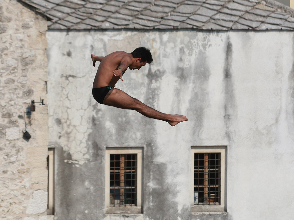 Ден втори от Red Bull Cliff Diving World Series в Мостар /Босна и Херцеговина